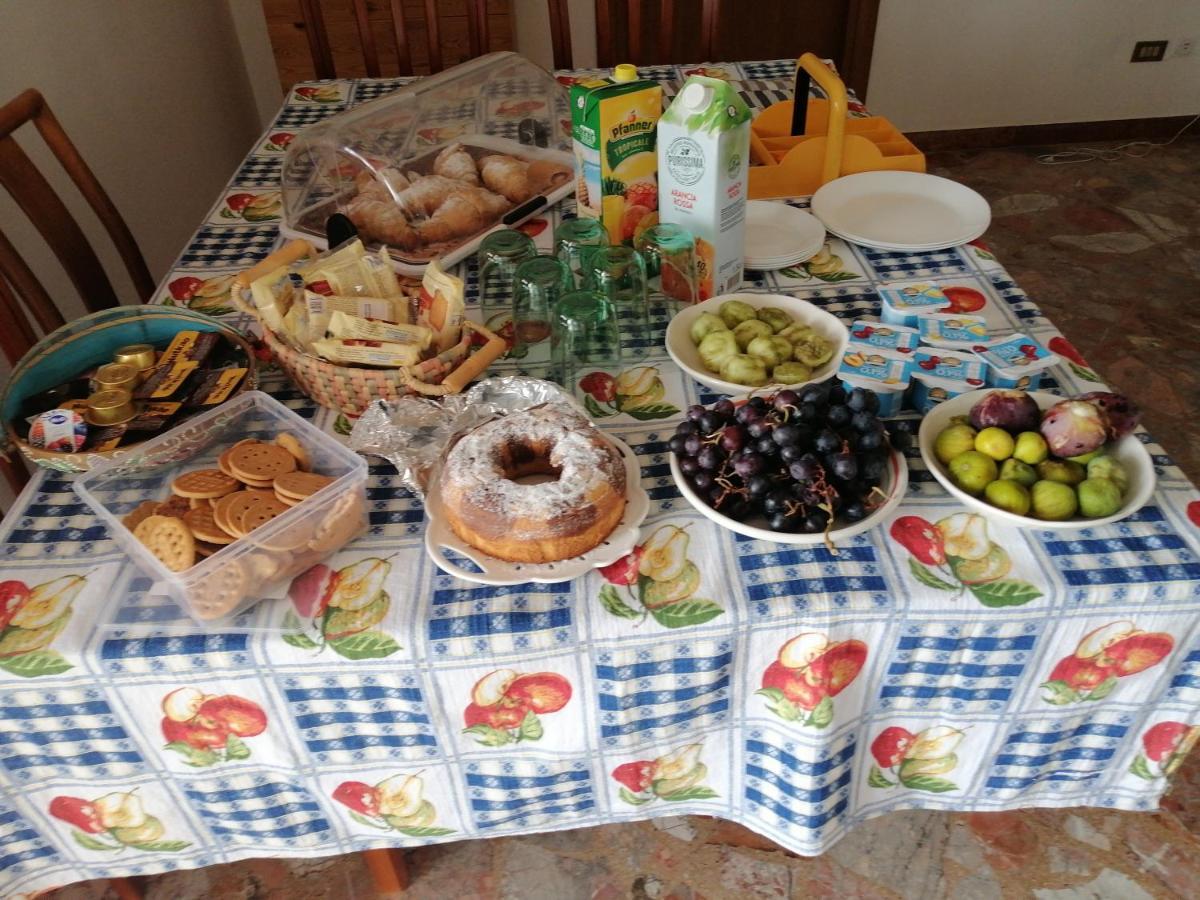 폴리나노 아마레 Casa Raffaella B&B 외부 사진